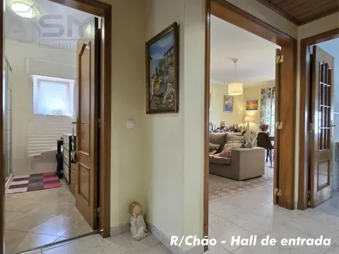 Fantástico apartamento T2+2 com parqueamento para venda em Rana