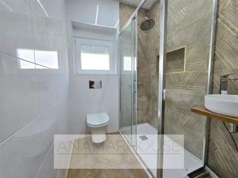 T3 Remodelado com varandas na Amadora, Mina De Água