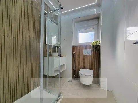 Apartamento T2 remodelado,primeiro andar,Venteira,Amadora,Lisboa