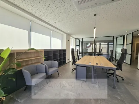 Loja equipada totalmente, quinta do Almirante, Loures