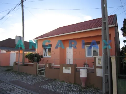 ANG1289 – 2+1 Bedroom House for Rent in Marinha Grande