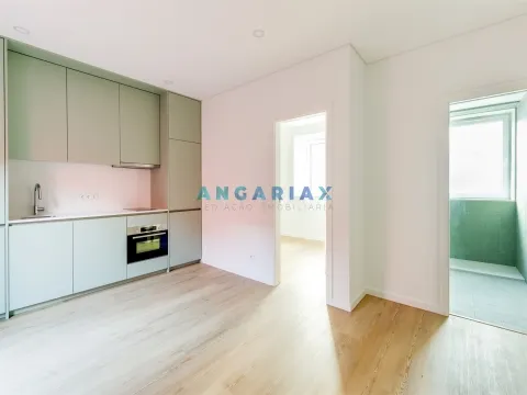 ANG1528 - Apartamento T1 para Arrendamento em Leiria