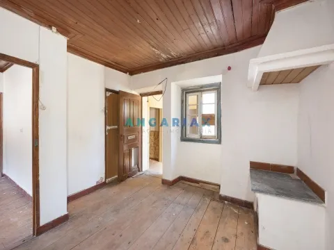 ANG1477 - Maison de 3 Chambres à Vendre à Serro Ventoso, Porto de Mós
