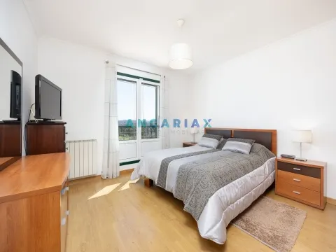 ANG1571 - 4+2 Bedroom House for Sale in Leiria