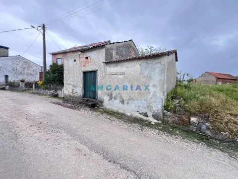 ANG1574 - Moradia T1 para Venda em Urqueira, Ourém