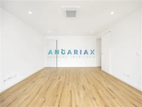 ANG1650 - 2 Bedroom Apartment for Sale in Nazaré