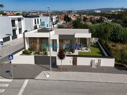 ANG1670 - Terreno para Construção nos Parceiros, Leiria