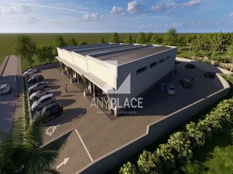 Magazzino esclusivo in zona molto pregiata e ricercata.