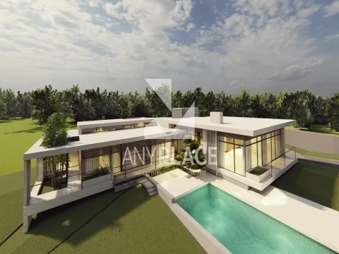 Exclusiva Villa con Magníficas Vistas al Mar y Ubicación Privilegiada