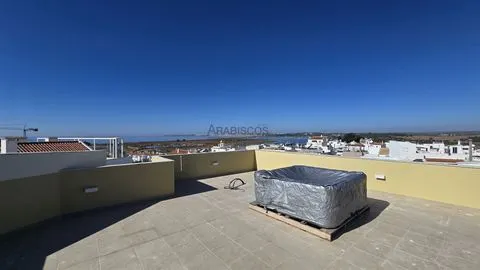 Appartement T3 - Penthouse - Piscine - Terrasse privée - Barbecue - Jacuzzi - Alvor