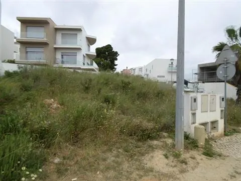  Lote de terreno para construção de moradia isolada - Área: 327 m2 - Estômbar - Lagoa