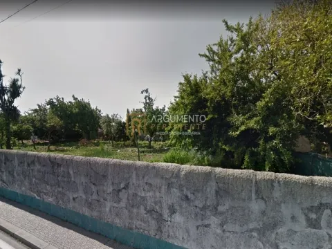 Terreno com projeto aprovado em Moreira