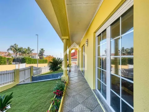 Moradia T5 - São João de Ver