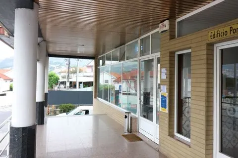 Trespasse de estabelecimento comercial com 197 m2 em Lagoas, Santo Adrião de Vizela