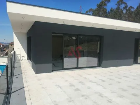 3+1 villa with swimming pool in Remelhe, Barcelos