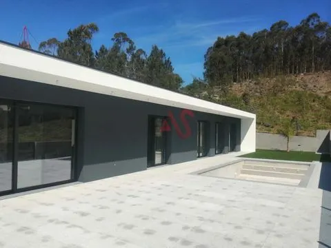 3+1 villa with swimming pool in Remelhe, Barcelos