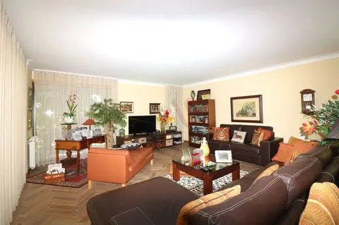 Casa 4 dormitorios en Infias, Vizela