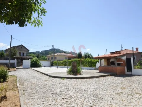 Maison individuelle T6 à Gemieira, Ponte de Lima