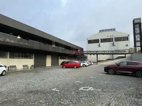 Pavilhão Industrial com 1.080 m2 Fermentões, Guimarães