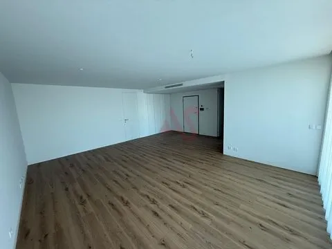 NOUVEL appartement de 3 chambres dans l’immeuble ELSA Fonte Nova à Aveiro
