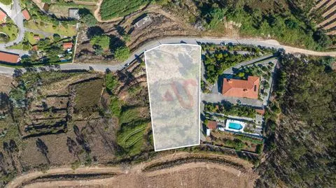 Terreno Rústico com 3.250 m² com Projeto Aprovado em Idães, Felgueiras