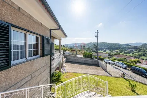 Casa indipendente con 3 camere da letto a Moreira de Cónegos - Guimarães