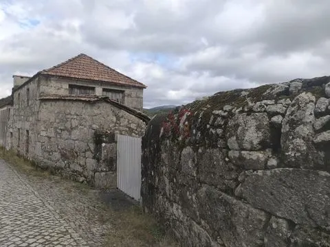 Azienda agricola di 33.206 m² a Casais, Lousada