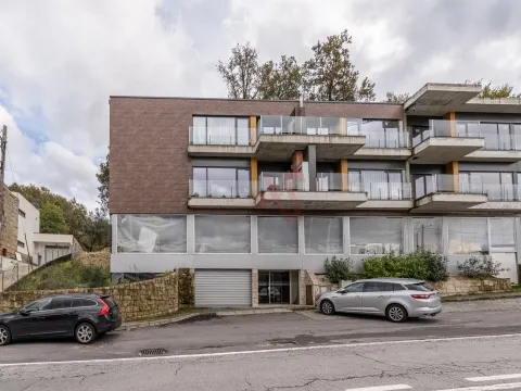 3 Bedroom Apartment with Modern Finishes and Balcony with Barbecue - Fornelos, Fafe