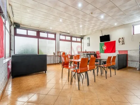 Oportunidade Única de Trespasse de Café/Snack-Bar em Santa Eulália, Vizela