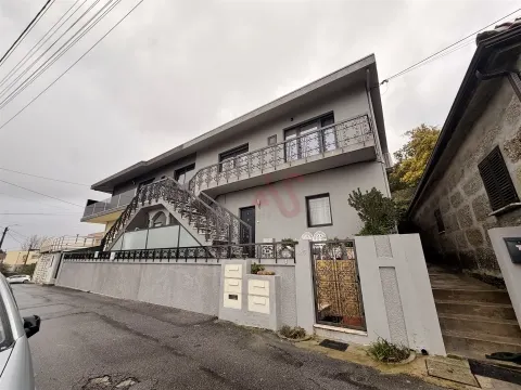 Villa rénovée de 2+1 chambres | Candoso – São Martinho