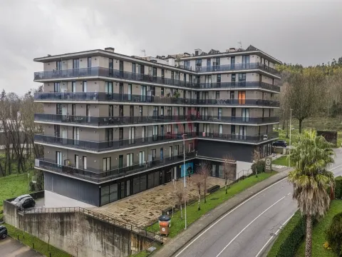 Appartement T0 divisé en T1 | À côté de l’Université du Minho - campus Azurém, Guimarães