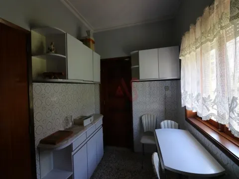 Moradia T2 em Lamelas – Guimarei | Espaço, privacidade e excelente exposição solar