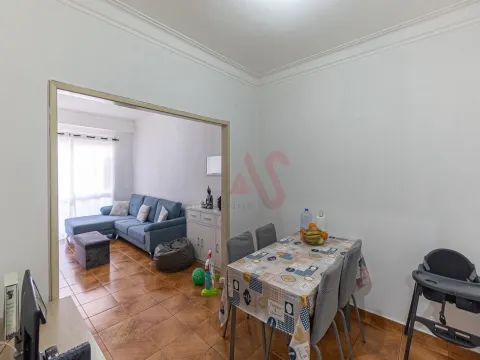 Appartamento 2+1 da letto accanto alla stazione ferroviaria a Urgezes, Guimarães