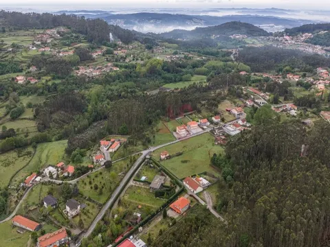 Terreno de 7153 m2 com Potencial de Construção em Monte Córdova – Santo Tirso