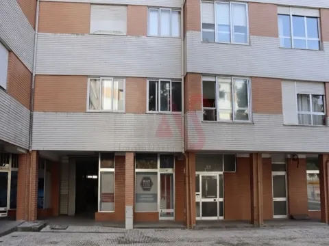 Apartamento T4 Remodelado na Póvoa de Varzim, Porto