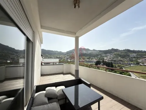 Appartement de 2 chambres à louer à Santa Eulália, Vizela