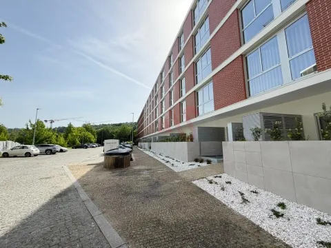 New 2+1 Bedroom Apartment for Rent in Costa, Guimarães