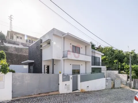 Villa de 3 habitaciones en Pombeiro de Ribavizela, Felgueiras