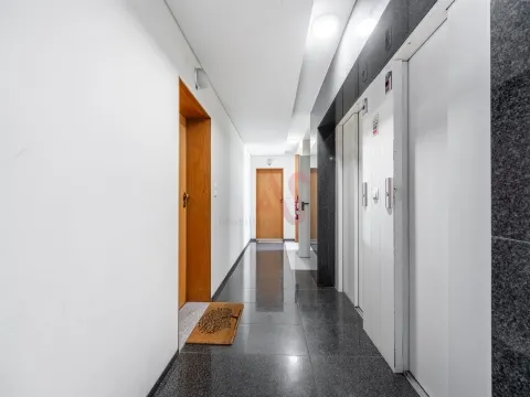 Appartement de 3 chambres avec jardin et garage – Candoso São Tiago et Mascotelos, Guimarães