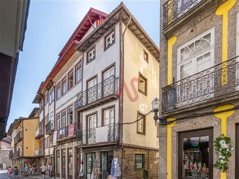 Prédio T3 no Centro Histórico de Guimarães | Património Mundial UNESCO