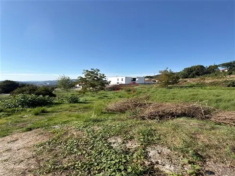 Terreno Urbano para Construção com 739m2 | Montesinhos, Vizela