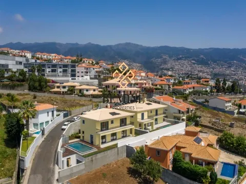 Maison Infini / Moradia T3 / Funchal - Ilha da Madeira