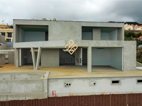 Serenity Villas  / Caniço - Ilha da Madeira