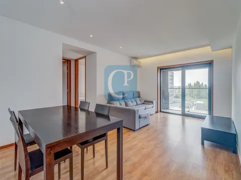 Apartamento T2, no Asprela Domus I, em frente ao Hospital S. João