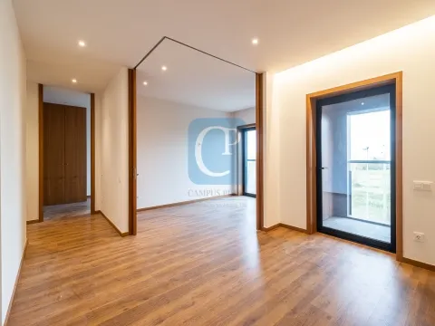 Apartamento T2Kit, no Asprela Domus III, ao Hospital de São João