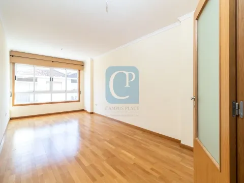 2 bedroom apartment in Ramalde, Porto