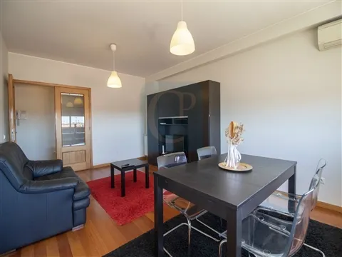 Apartamento T1 junto ao Hospital de S. João