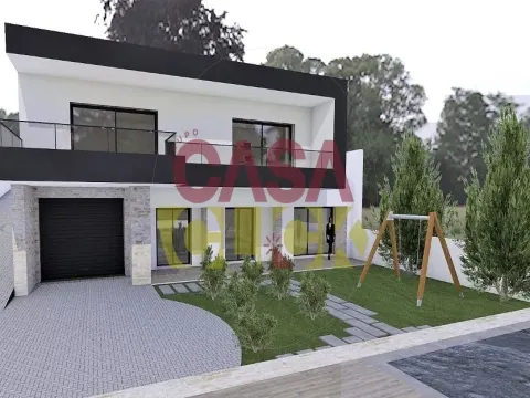 Lotissement de terrain 4 Chambre(s)