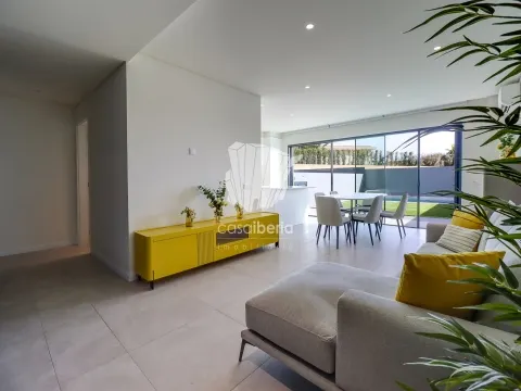 4 Bedrooms - Terraced house - Montenegro - Faro