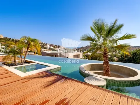 4 Quartos - Moradia - Albufeira - Faro